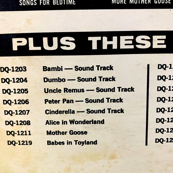 WALT DISNEY’S DONALD DUCK AND HIS FRiENDS 1963 DISNEYLAND VINYL RECORD DQ-1212 - Picture 10 of 15